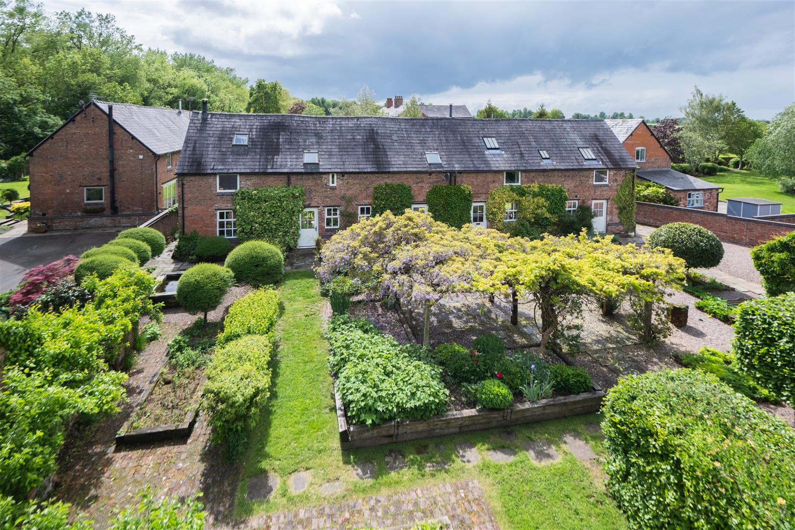 4 bedroom  House for Sale in Calveley